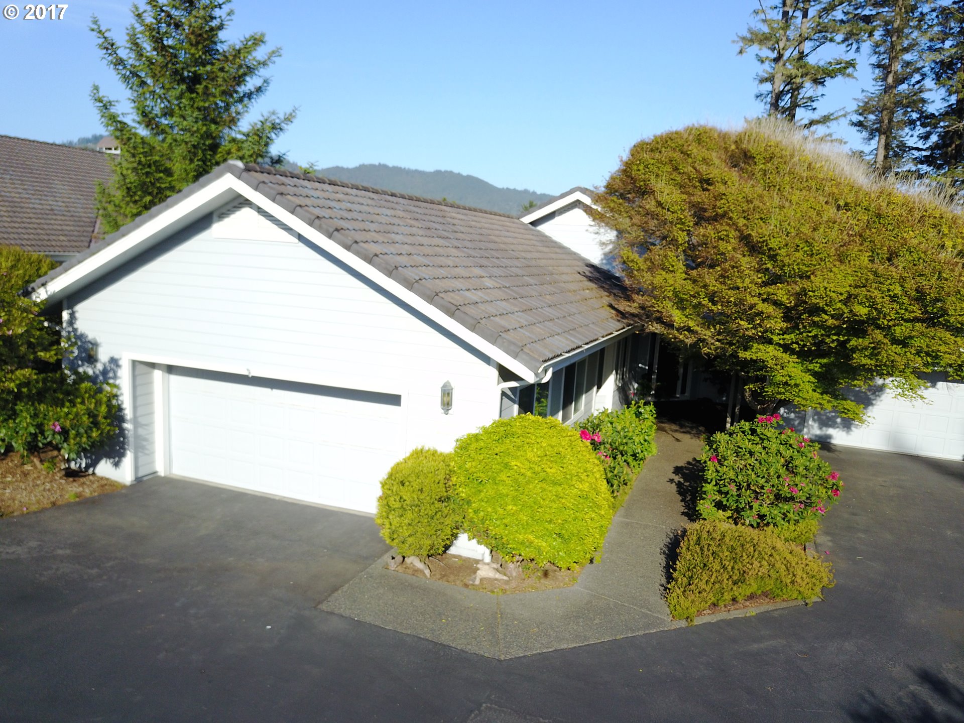109 SCHOONER BAY DR, BROOKINGS, OR 97415